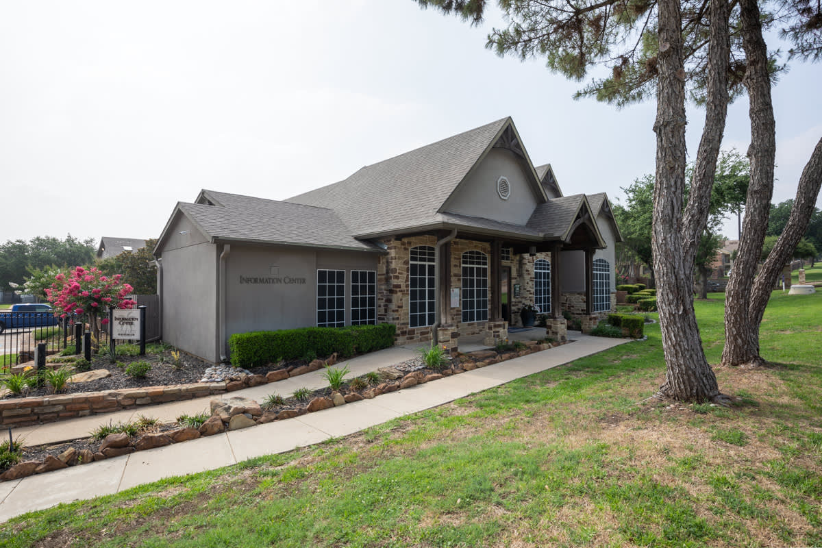 Village Green of Bear Creek Apartments Image 26