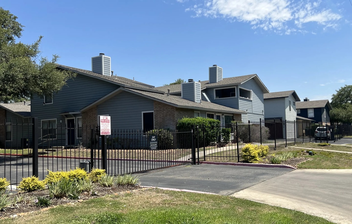 The Camaron Townhomes & Flats Image 19