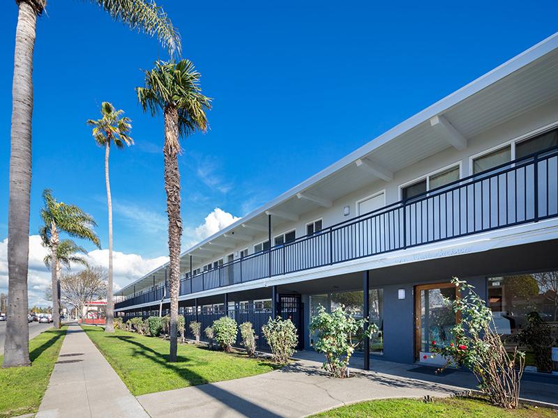 Aloha Apartments Image 19