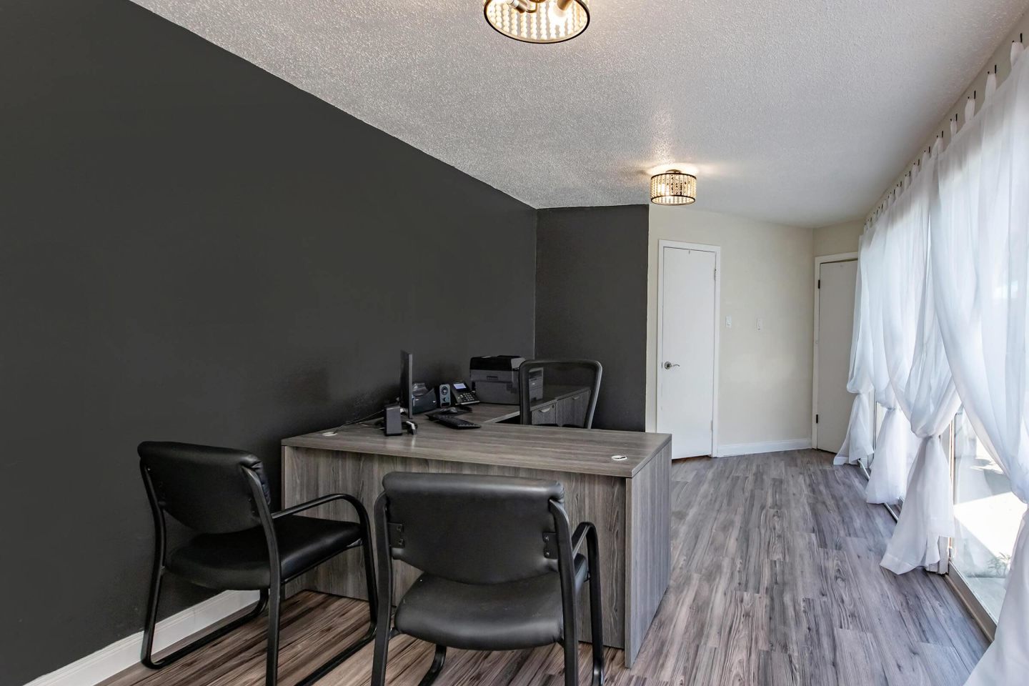 Brigadoon Apartments Image 16