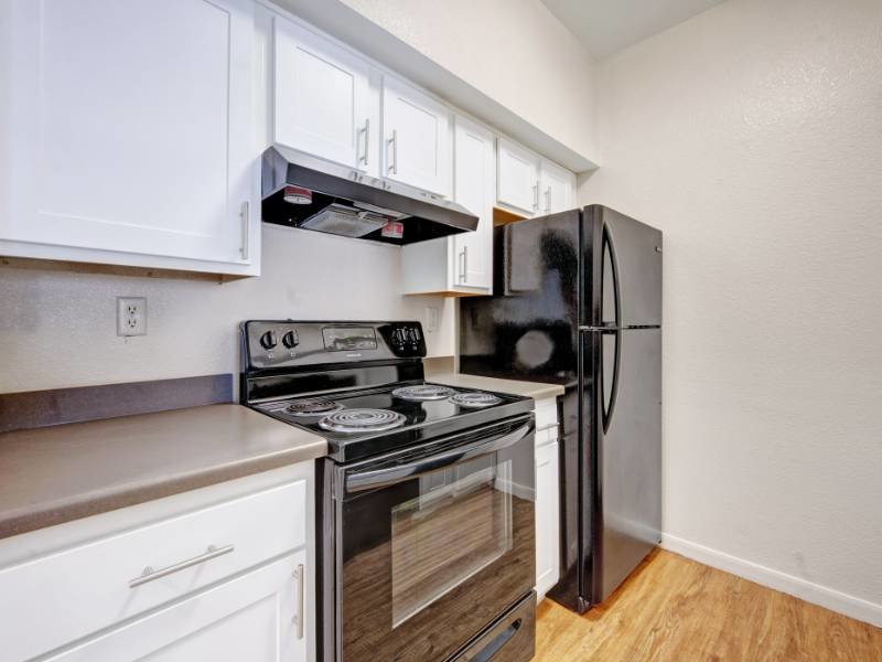 Village Crest Apartments Image 5