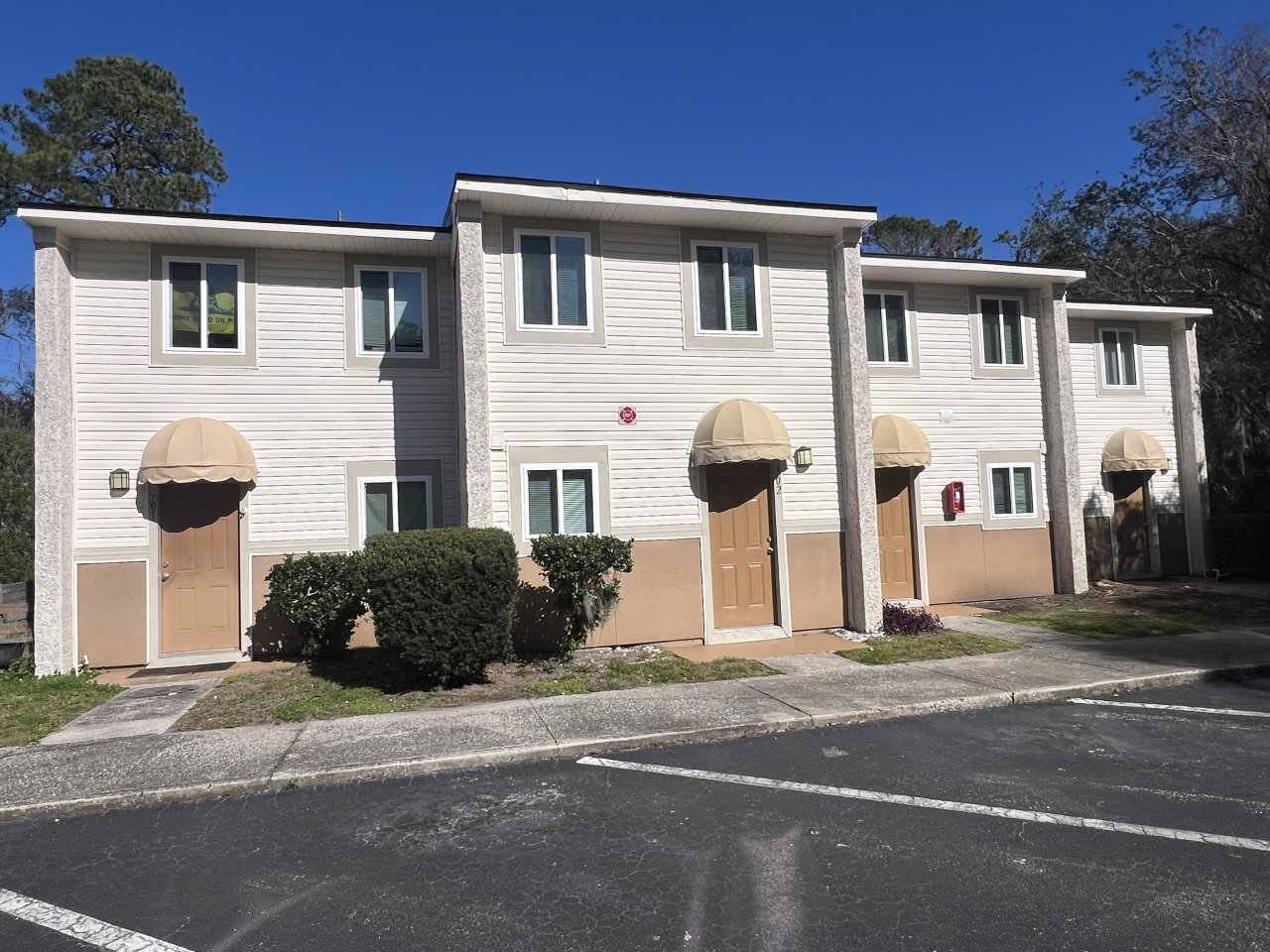 Marsh Cove & Somerset Image 25