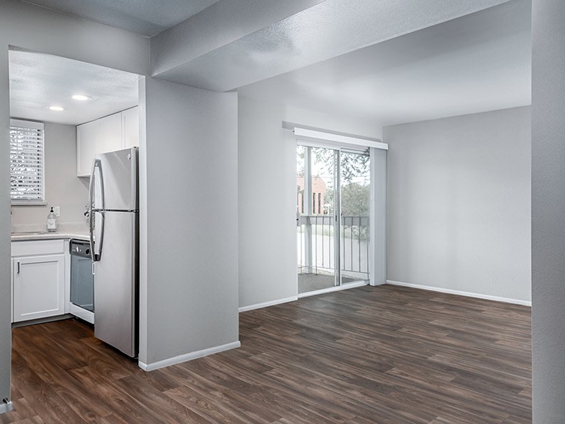 Creekview Apartments Image 3