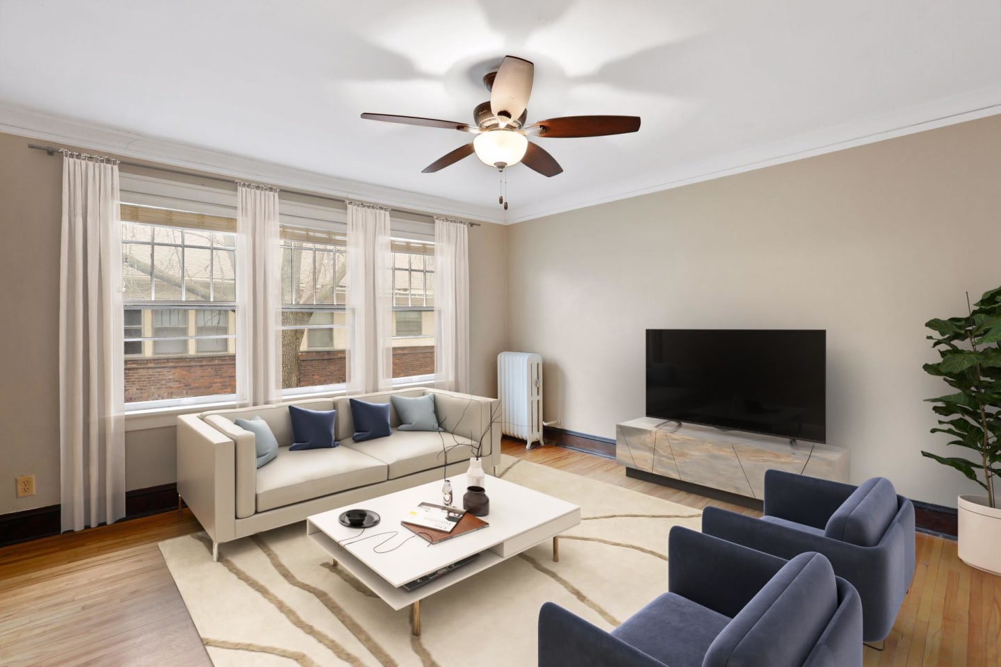 1598 Charles Avenue Image 2