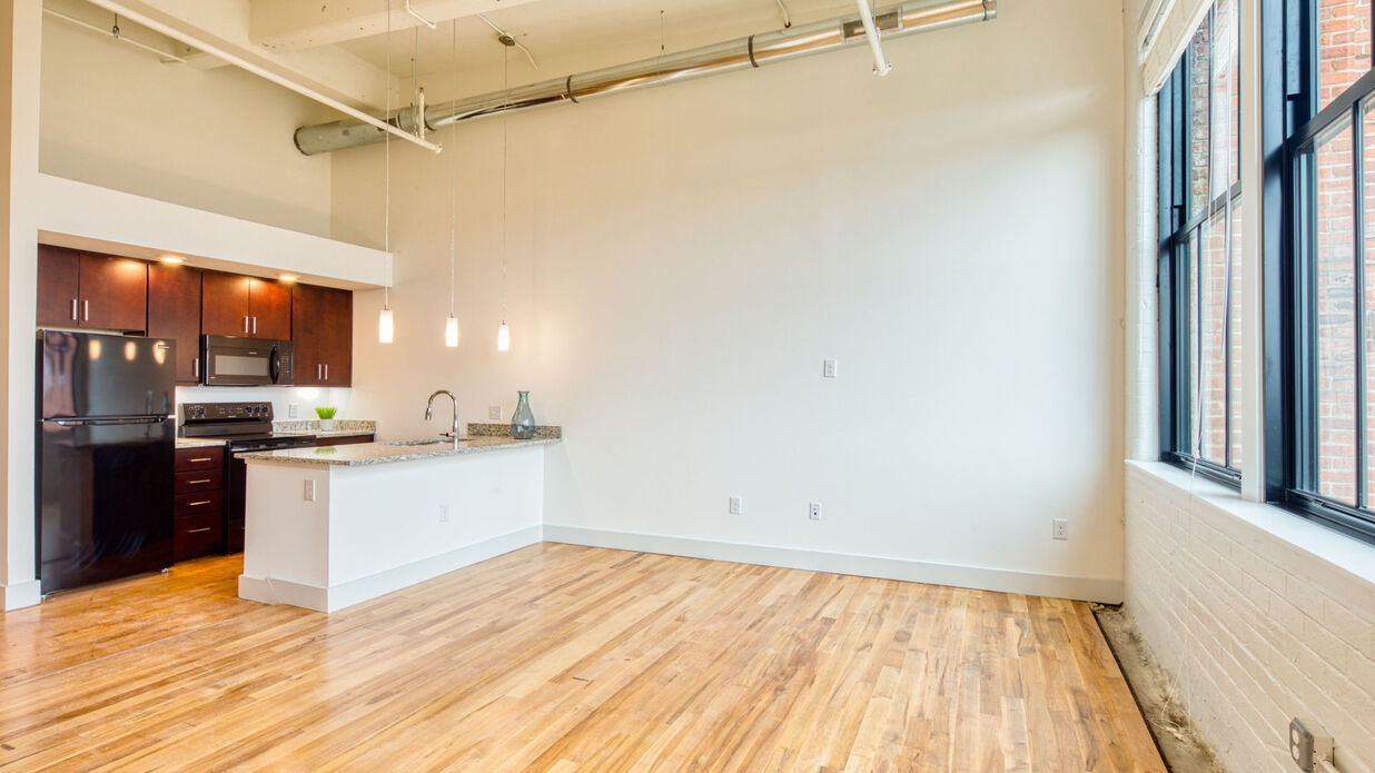 Petersburg ArtistSpace Lofts Image 10