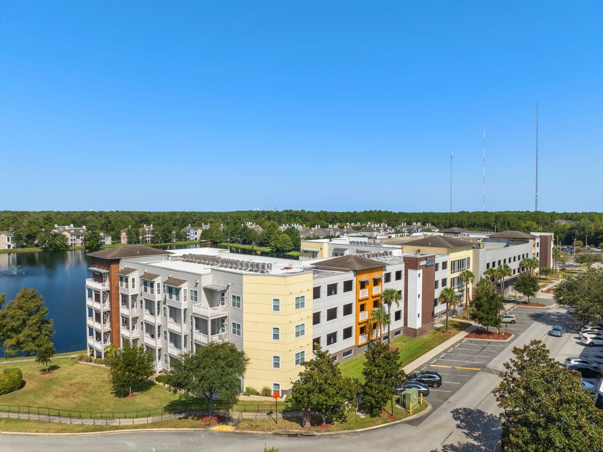 Lake Lofts at Deerwood Image 5