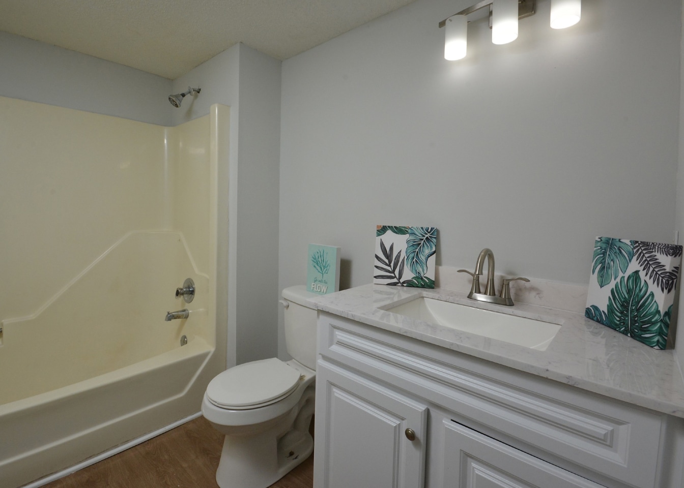 Jamestown Manor Apartments Image 16
