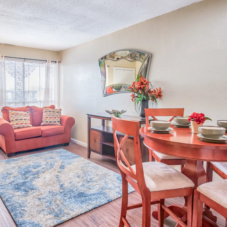 Napoleon Square Phase 4 Image 8