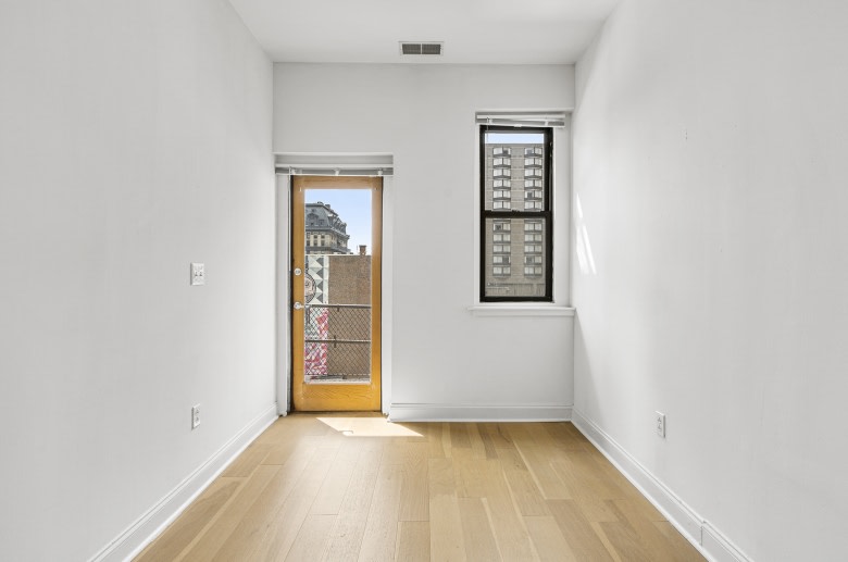 1300 Chestnut Street Image 1