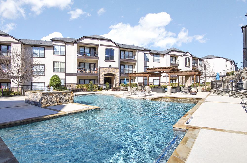Vail Village Apartments Image 17