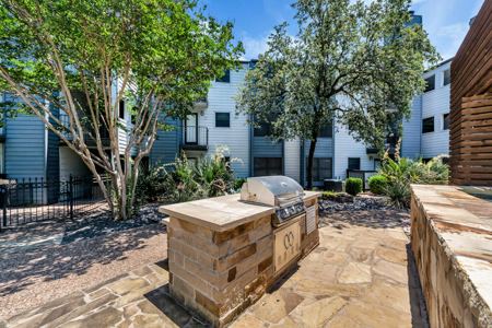 Azure Urban Living Image 19