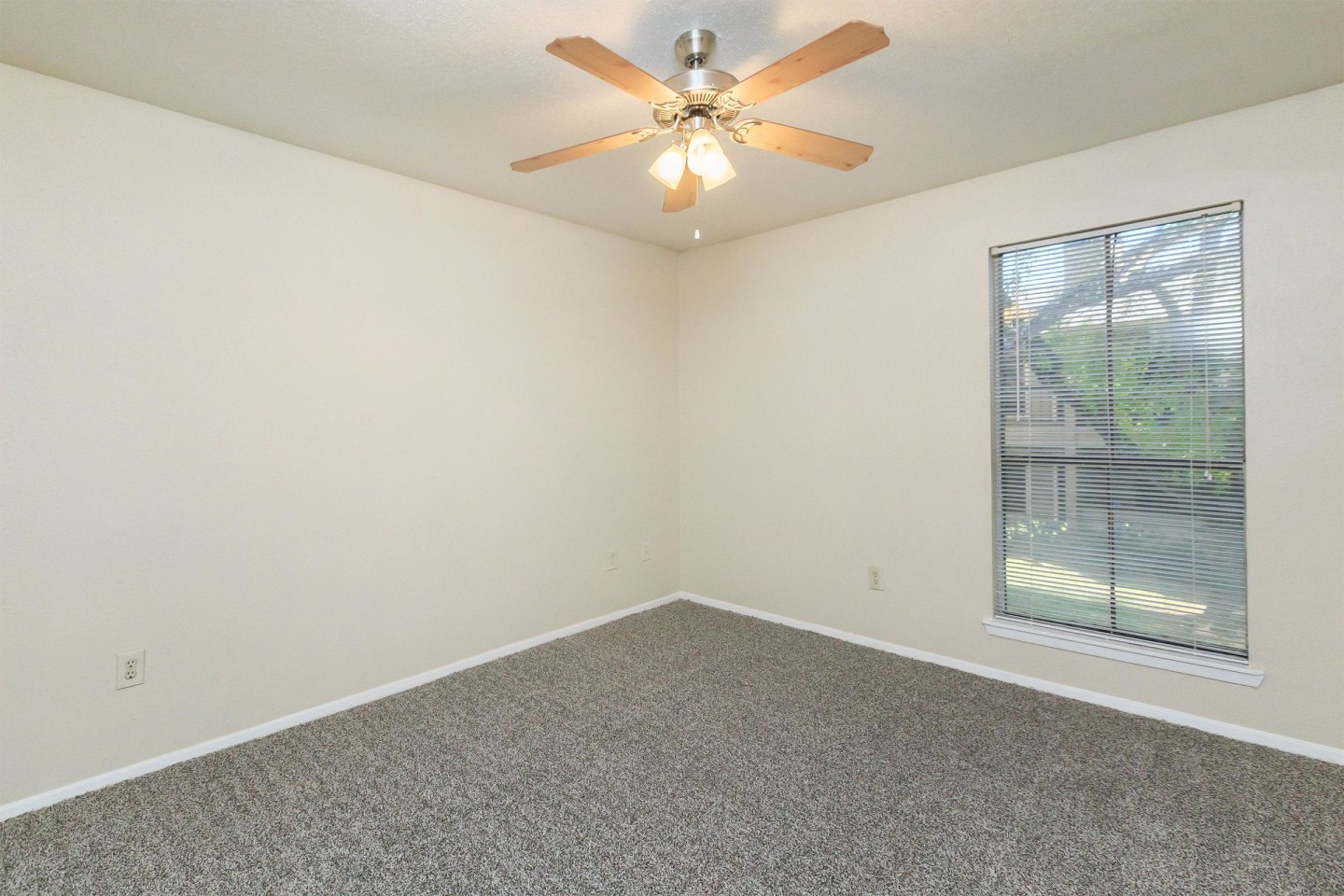 Stone Hollow Apartments Image 4