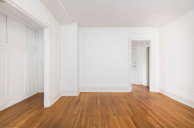 Embassy Apartments Image 13