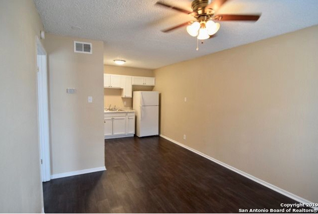 Kelly Apartments Image 3