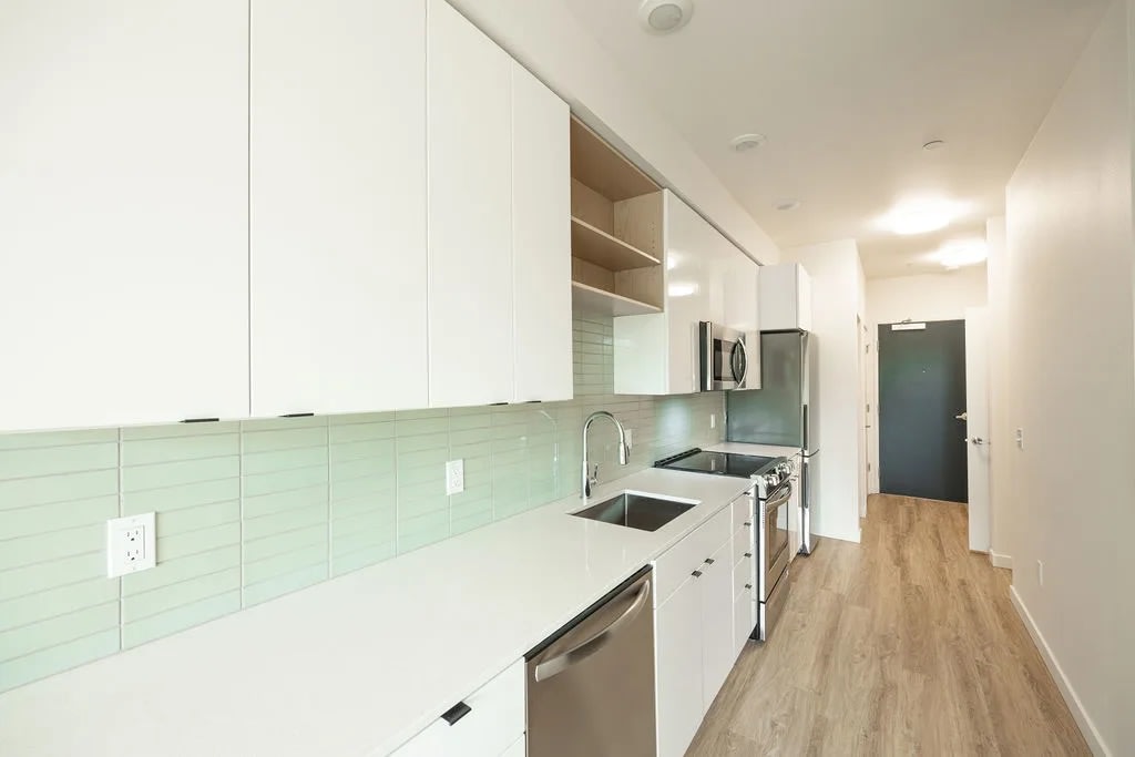 East of Eleven Image 8