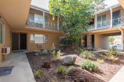 6326 Coldwater Canyon Image 1