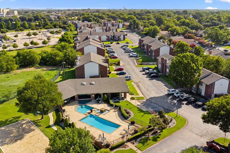 Chatham Green Village Image 19