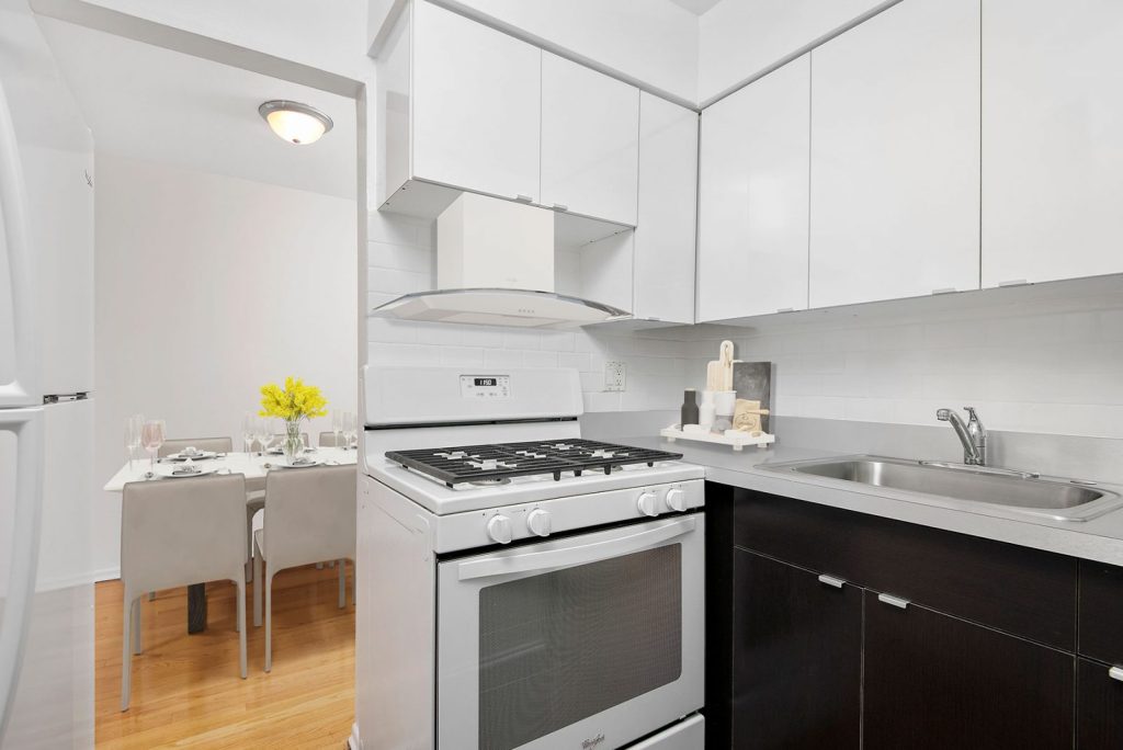 450 West Melrose Image 9