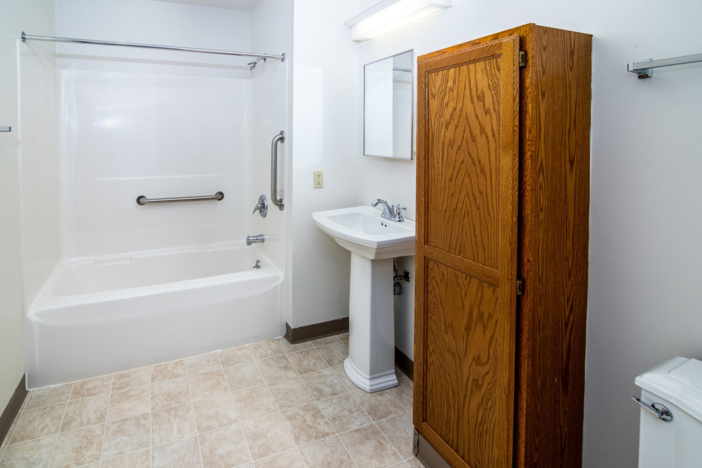Glenwood Apartments - Senior Housing Image 6