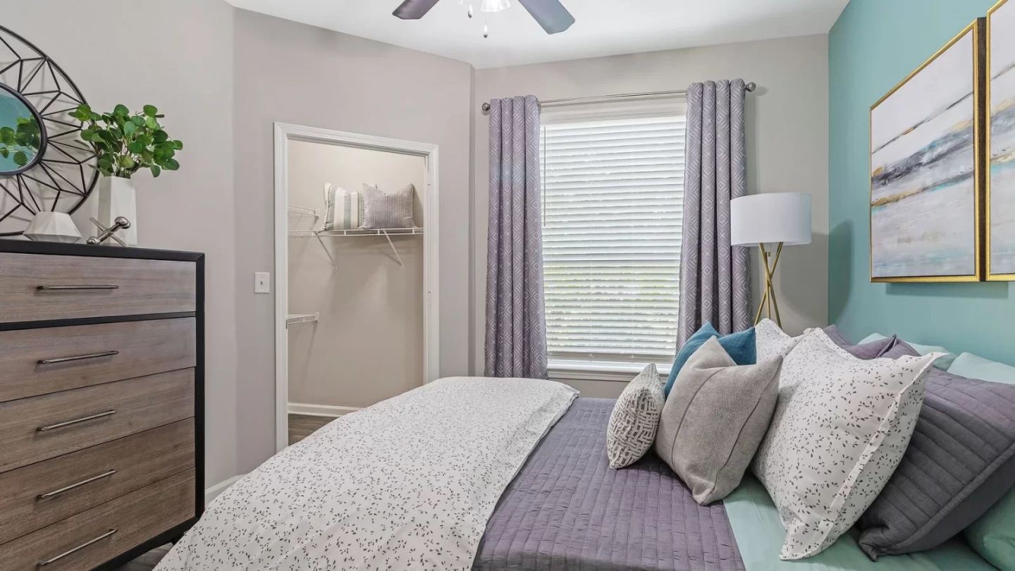 The Carlyle at Godley Station Apartment Homes Image 8
