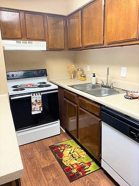 Baker Station Apartment Homes Image 1