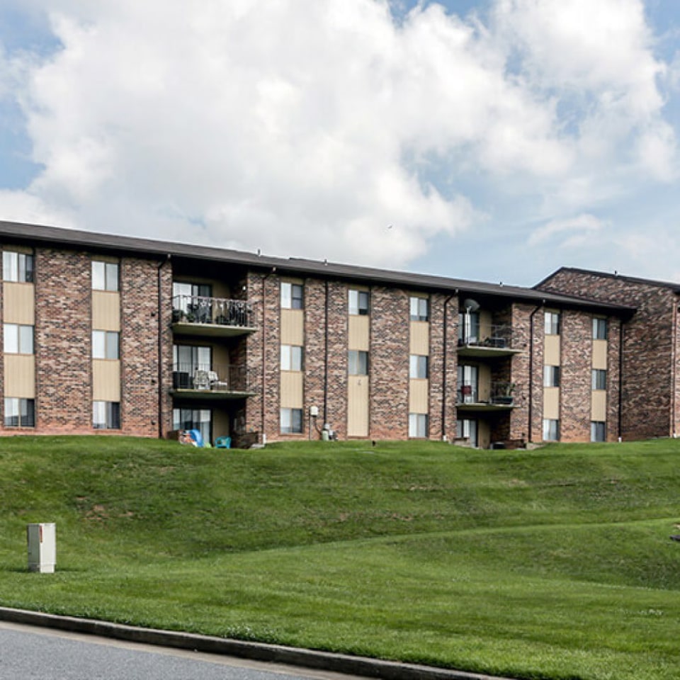 Burnam Woods Apartments Image 40
