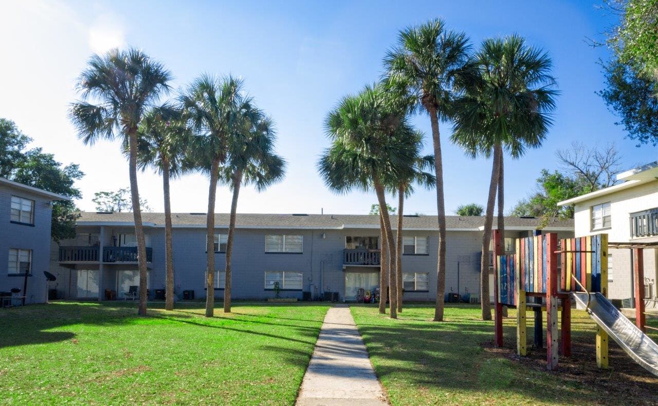 Hibiscus Place Image 12