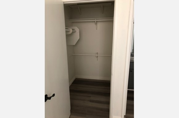 6510 La Mirada Ave Image 2
