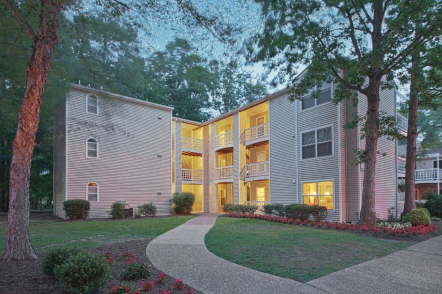One Central Apartment Homes Image 23