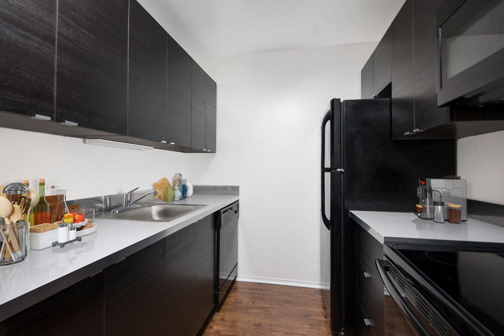 1111 N. Dearborn Image 14
