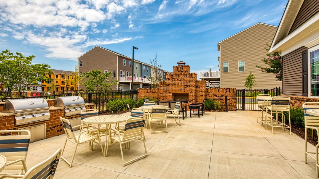 Valor Apartment Homes Image 10