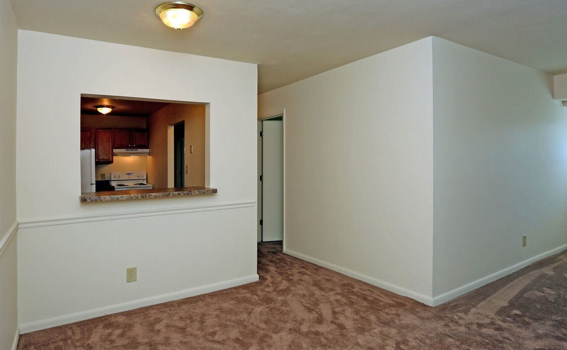 Pinewood Apartment Homes Image 4