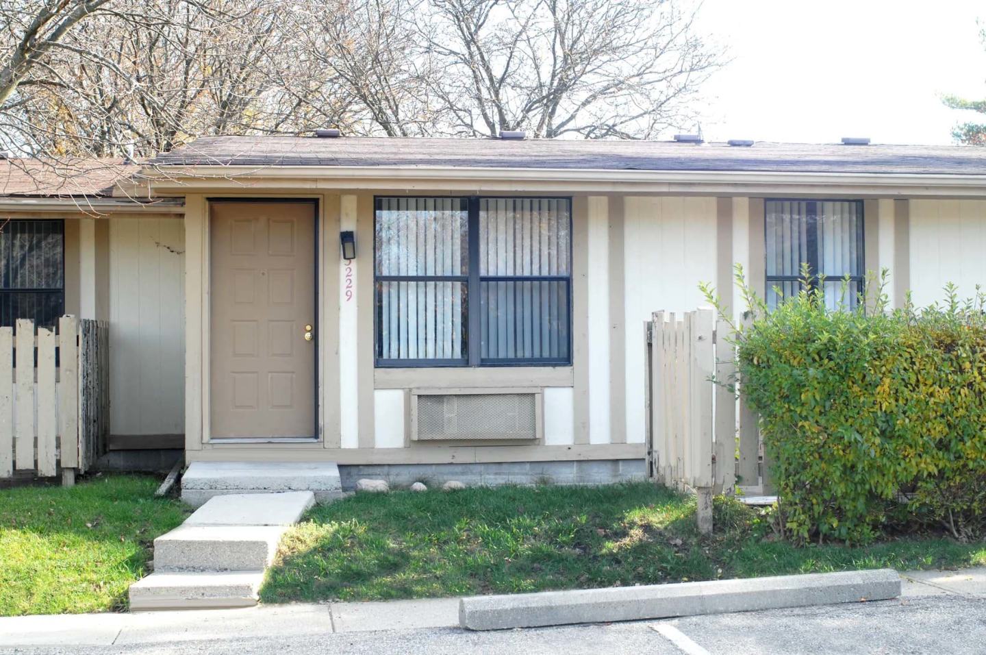 Randolph Court Image 12