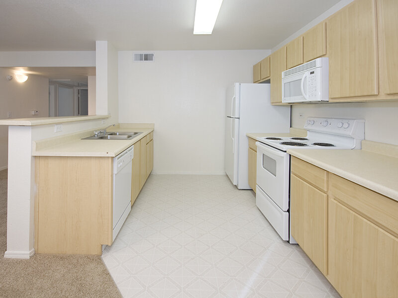 Fountain Springs Apartments Image 20