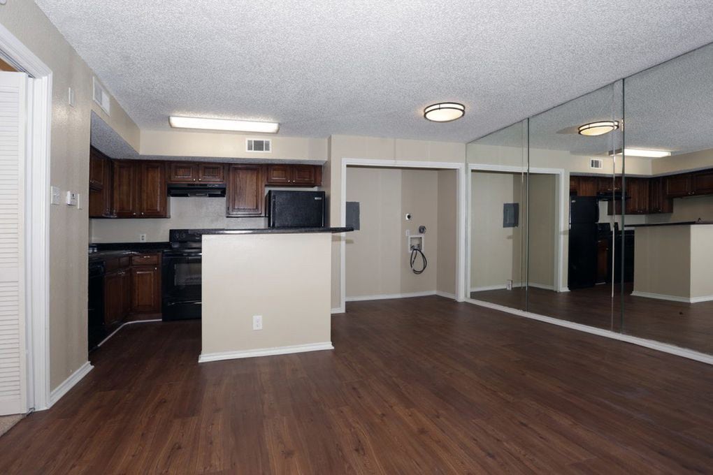 Woodside Lane Apartments Image 6