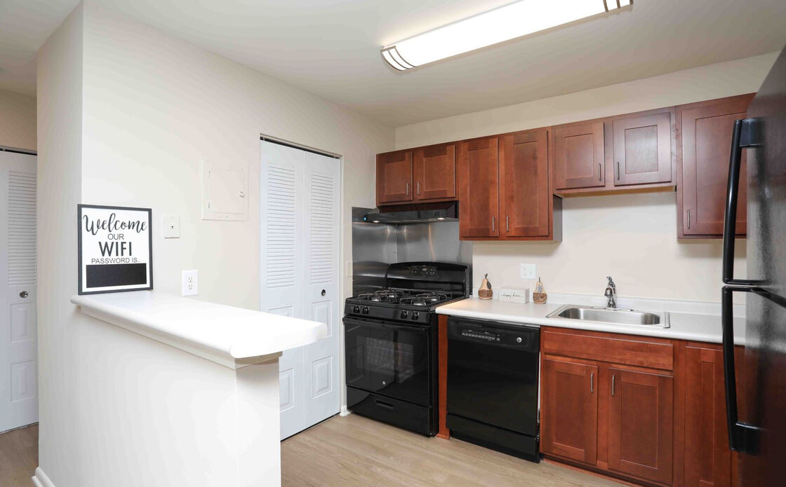 Lafayette Apartments Image 2