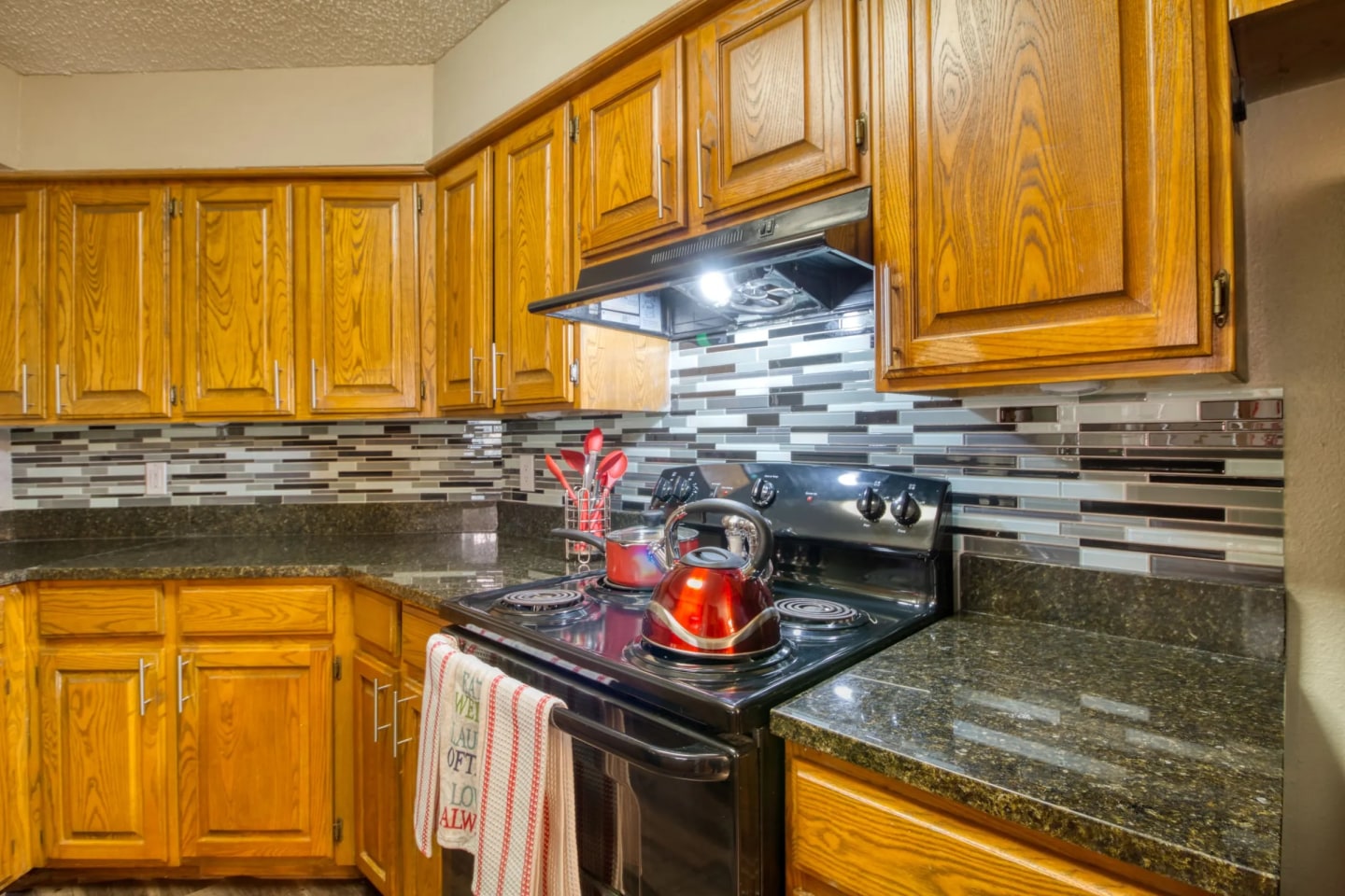 4000 Horizon Hill Image 10