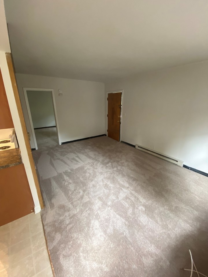 1701 Gordon Avenue - Student Housing Image 8