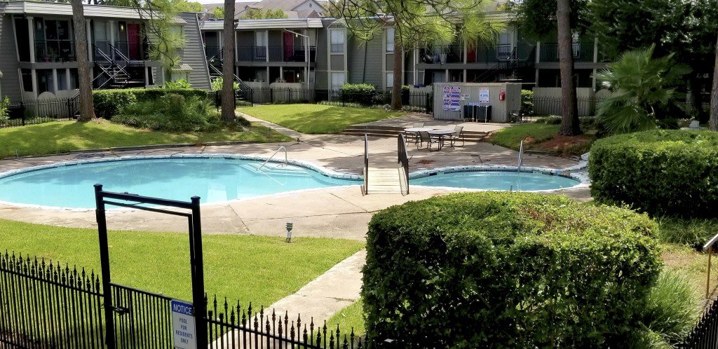 The Arbors on Westheimer Image 2