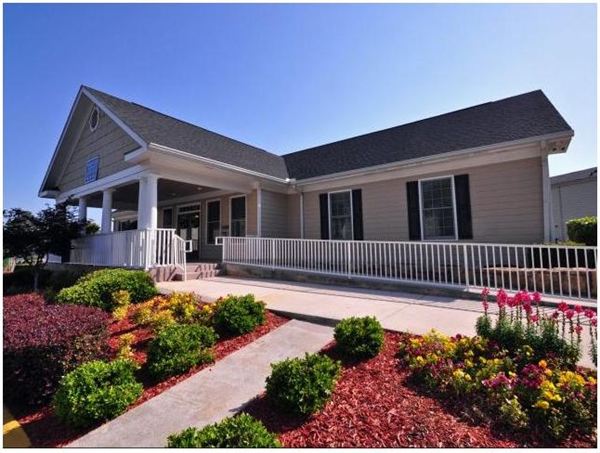 Wesley Club Apartments Image 1
