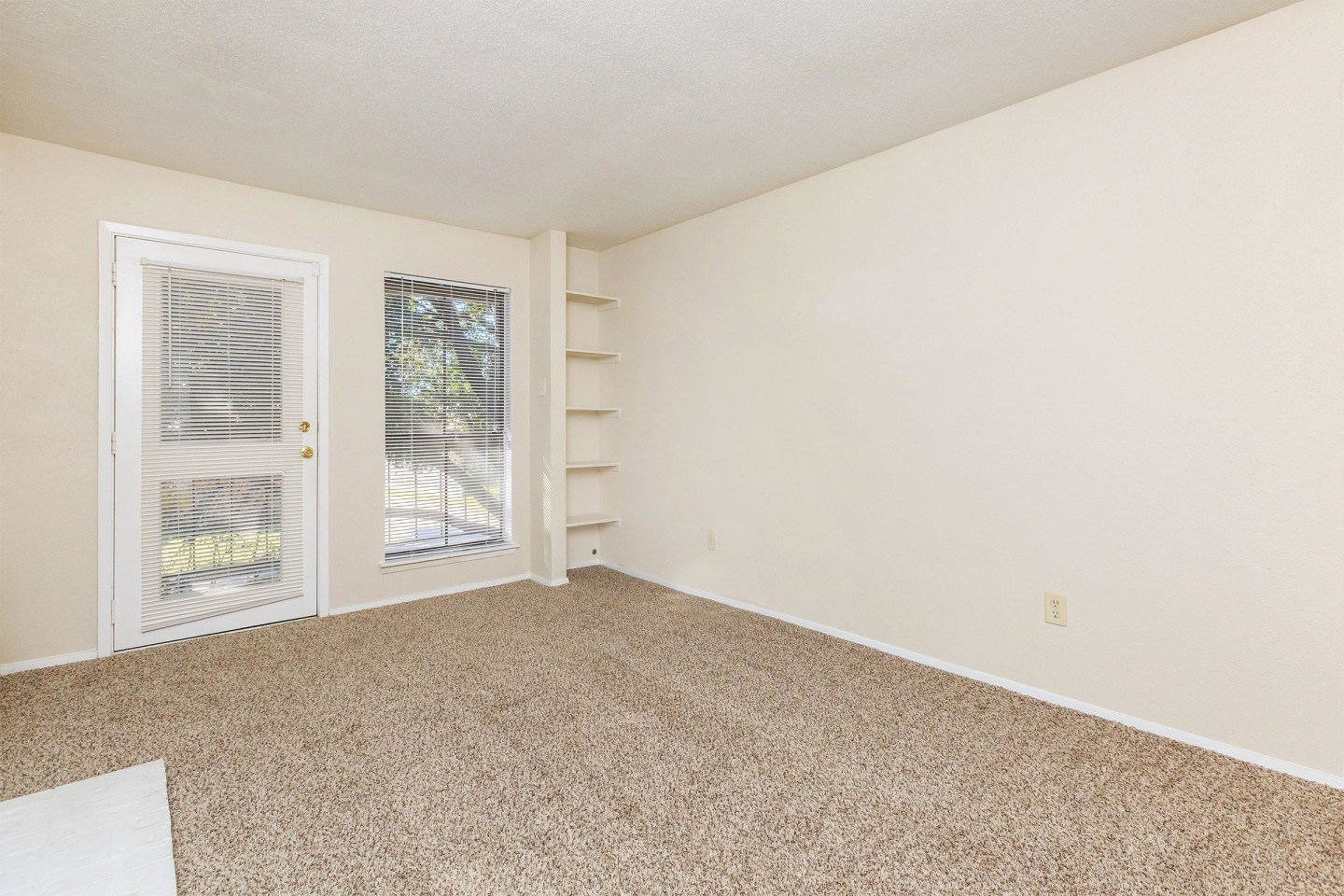 Stone Hollow Apartments Image 24