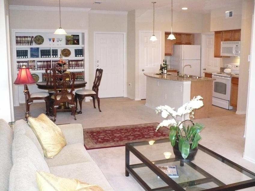 Spicewood Crossing Image 2