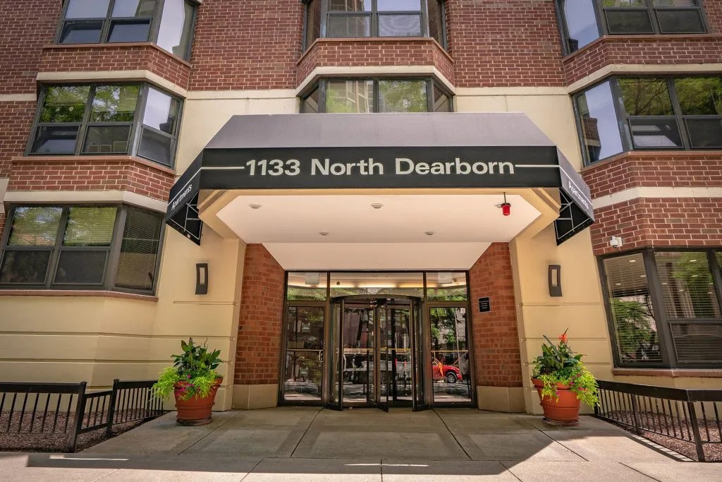 1133 North Dearborn Image 40