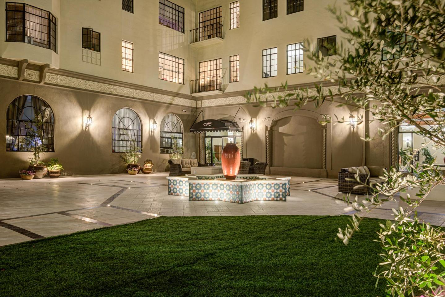 Hermoyne Apartments Image 20