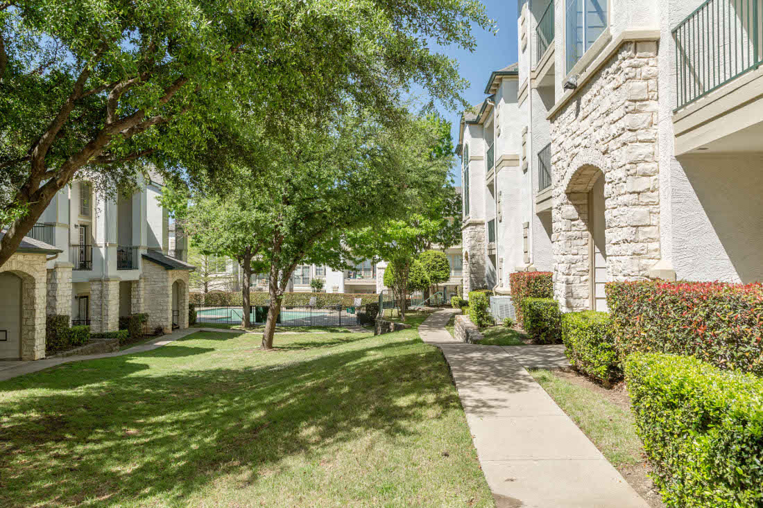 Vail Village Club Apartments Image 14