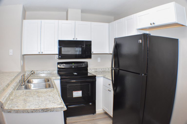Lakeview Image 1