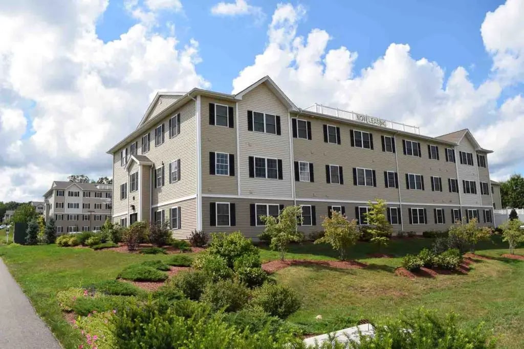 Redstone Apartments Image 5