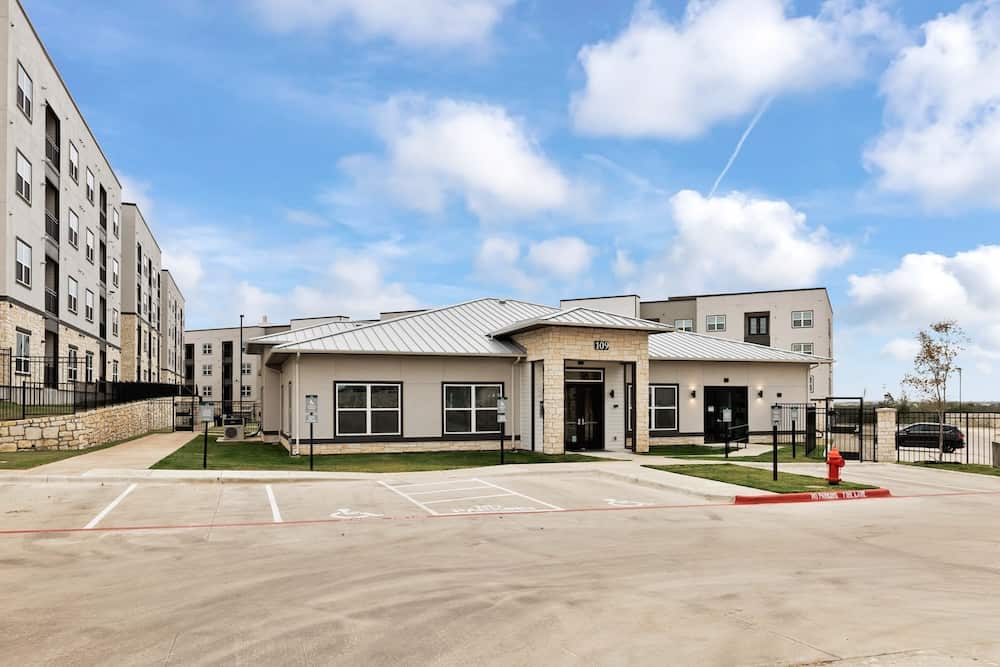 Oak Creek Image 45