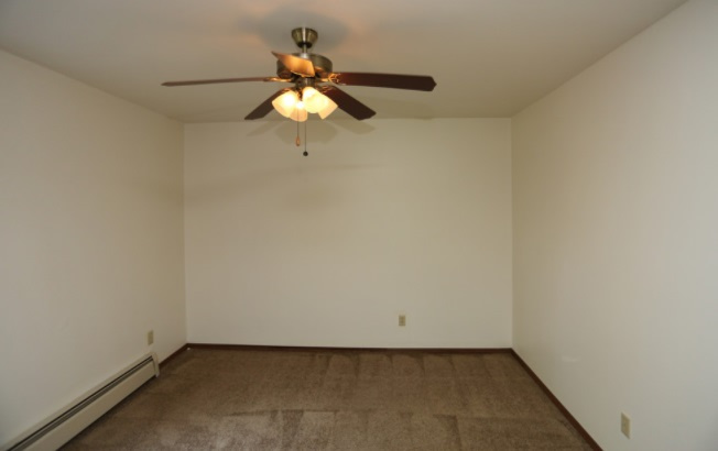 Fox River Bluff Apartments Image 34