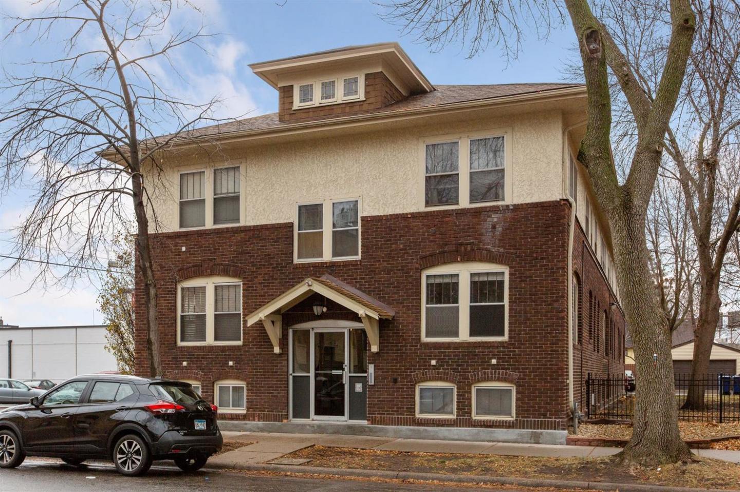 1598 Charles Avenue Image 22